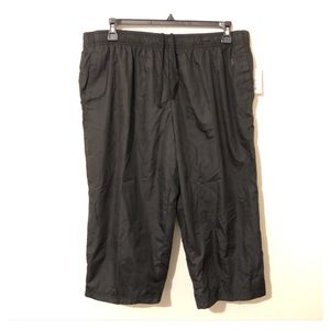 NWT Danskin Loose Capri Track Pants